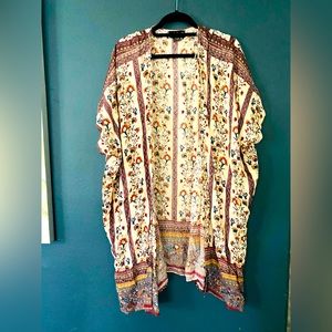 Lola P kimono large women’s patterned shawl jacket boho bohemian